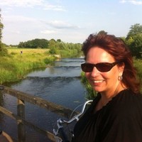 Linda Van der Stelt