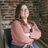 Julia Tharp
