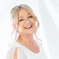 Sue Helen Robson
