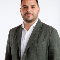 Milos K.