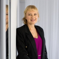 Lesley H.