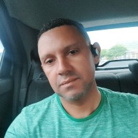 Max Adriano