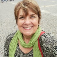 Celia Barcelos