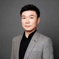 FARRELL . 汪 轶