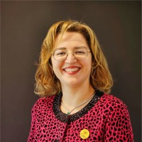 Dr. Ellie Nik