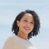 Jaqueline D.