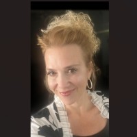 Stephanie Barker