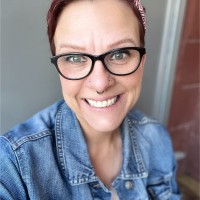 Misha Smith, Mpa