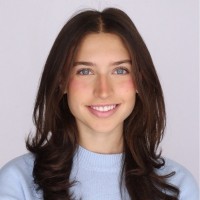 Mia Leshne
