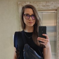Елена Попова