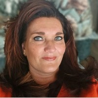 Jacqueline Van Gijzen