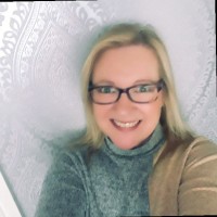 Julie Roberts