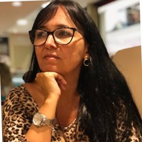 Nayra Almeida