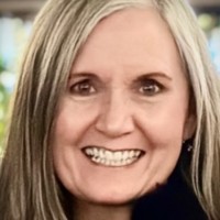 Jennifer Smith Mills