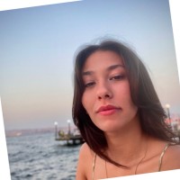 Begüm Akdeni̇z