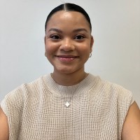Stephanie Lomingkit