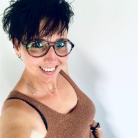 Corine Van De Geest