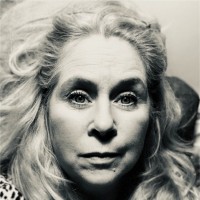 Suzanne Brattström