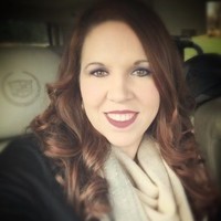 Leah Emmett, Mba