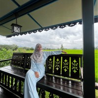 Nur Amrina