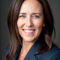 Tara Kasmarek, Mba, Fache