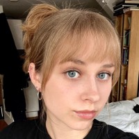 Kaya Van Den Handel