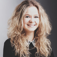 Laura Scheuerer
