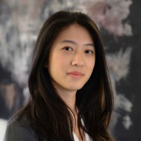 Tina Liu, Pe