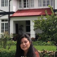 Nilar Win (Ivory gold)