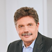Dr. Dirk Findeisen