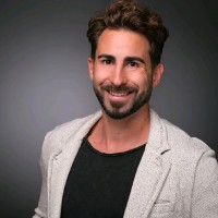 Sven S.