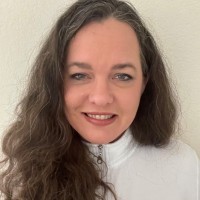 Karen Holt