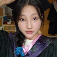 Mia Chen