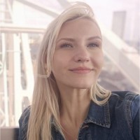 Estella Avik
