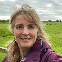 Gillian Robinson