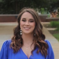 Lindsey Holcomb