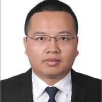 王新华
