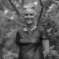 Jo Robertson