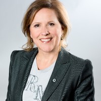 Luce Samson, Mba