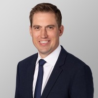 Christopher Lowe, Cfa