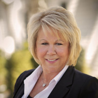 Lauren M. Kinsman