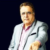 Dean Mukesh