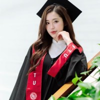Ngo Quynh Anh (Krystal)