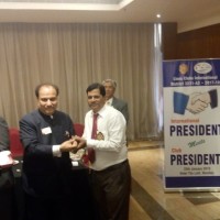 VIVECK MAHAAJAN