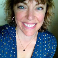 Robyn Scott