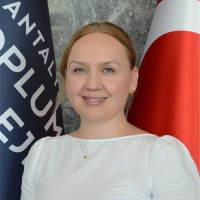 Nilda Çorapcı