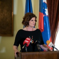 Vlasta Krmelj