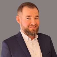 Damian Dusza