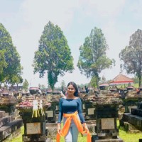 Mega Yanti Cute