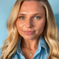 Alexandra Edwards